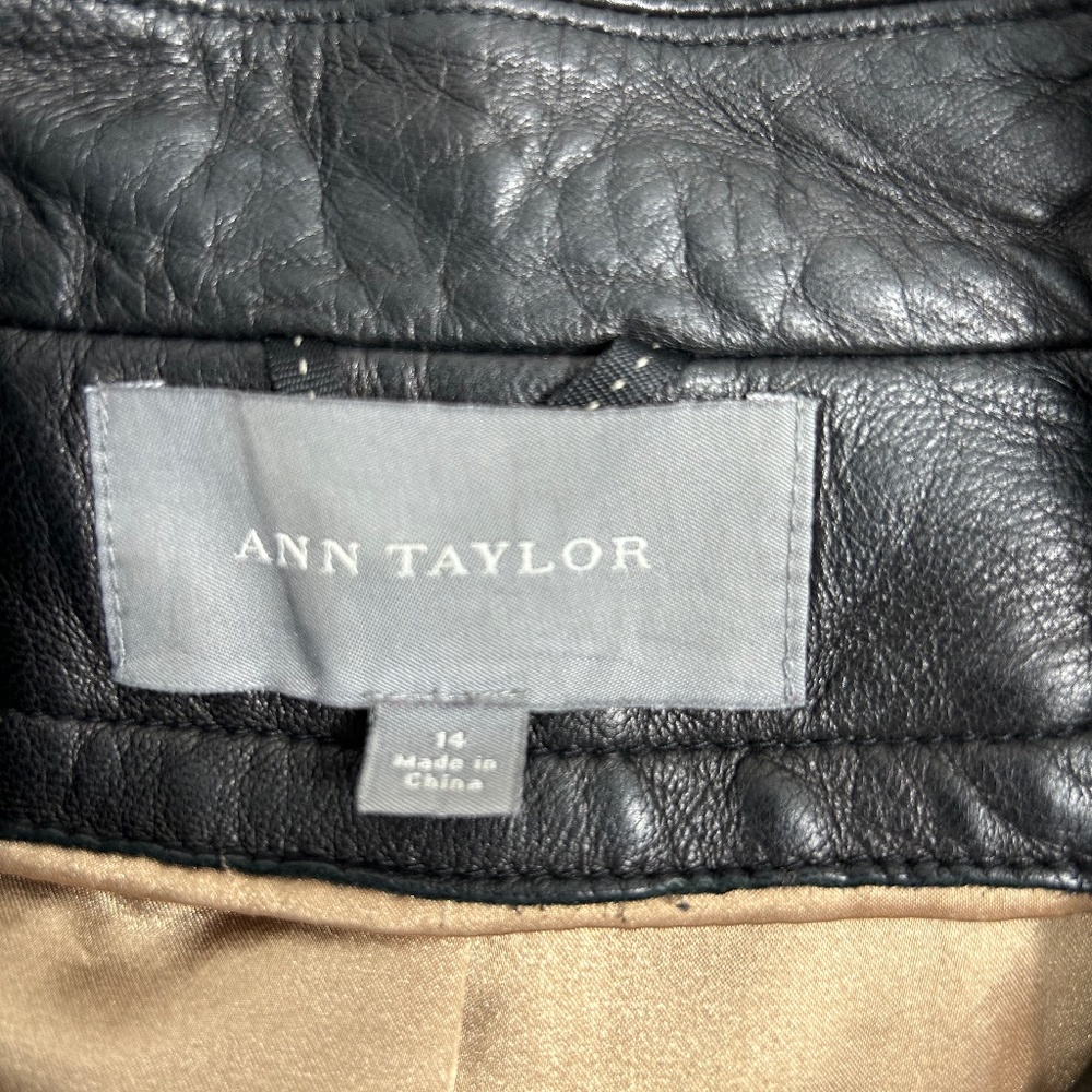 New Gorgeous Ann Taylor Leather Coat - Picture 4 of 12